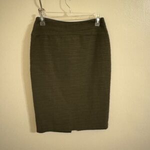Moulinette Soeurs Size 2 olive green skirt
